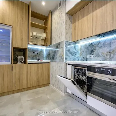 Apartment Novyi Bereh - 500 м до моря Odessa
